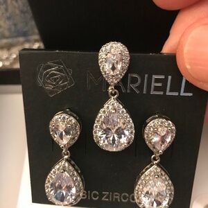 Bridal jewelry Earrings Mariell cubic zirconia - 2 pairs